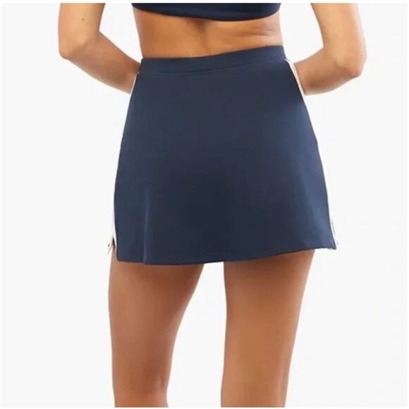 WeWoreWhat Revolve Tennis Active Skort Blue Optic White Size L NWT - Picture 4 of 12